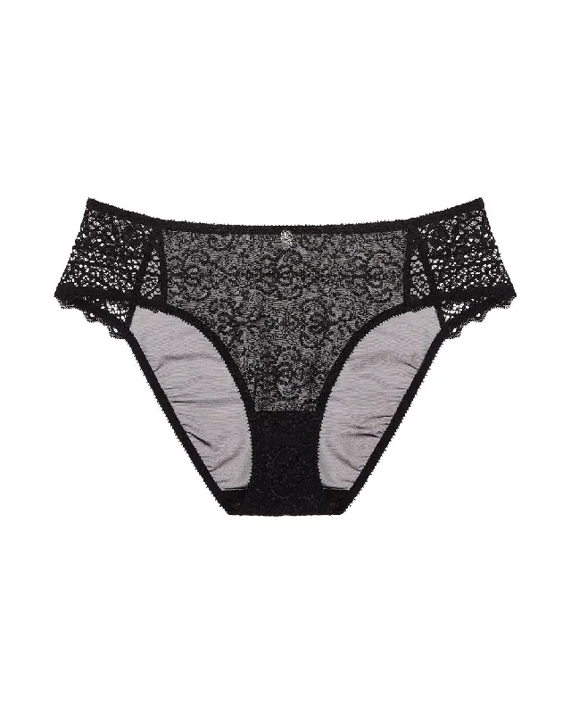 Casiopée Brief